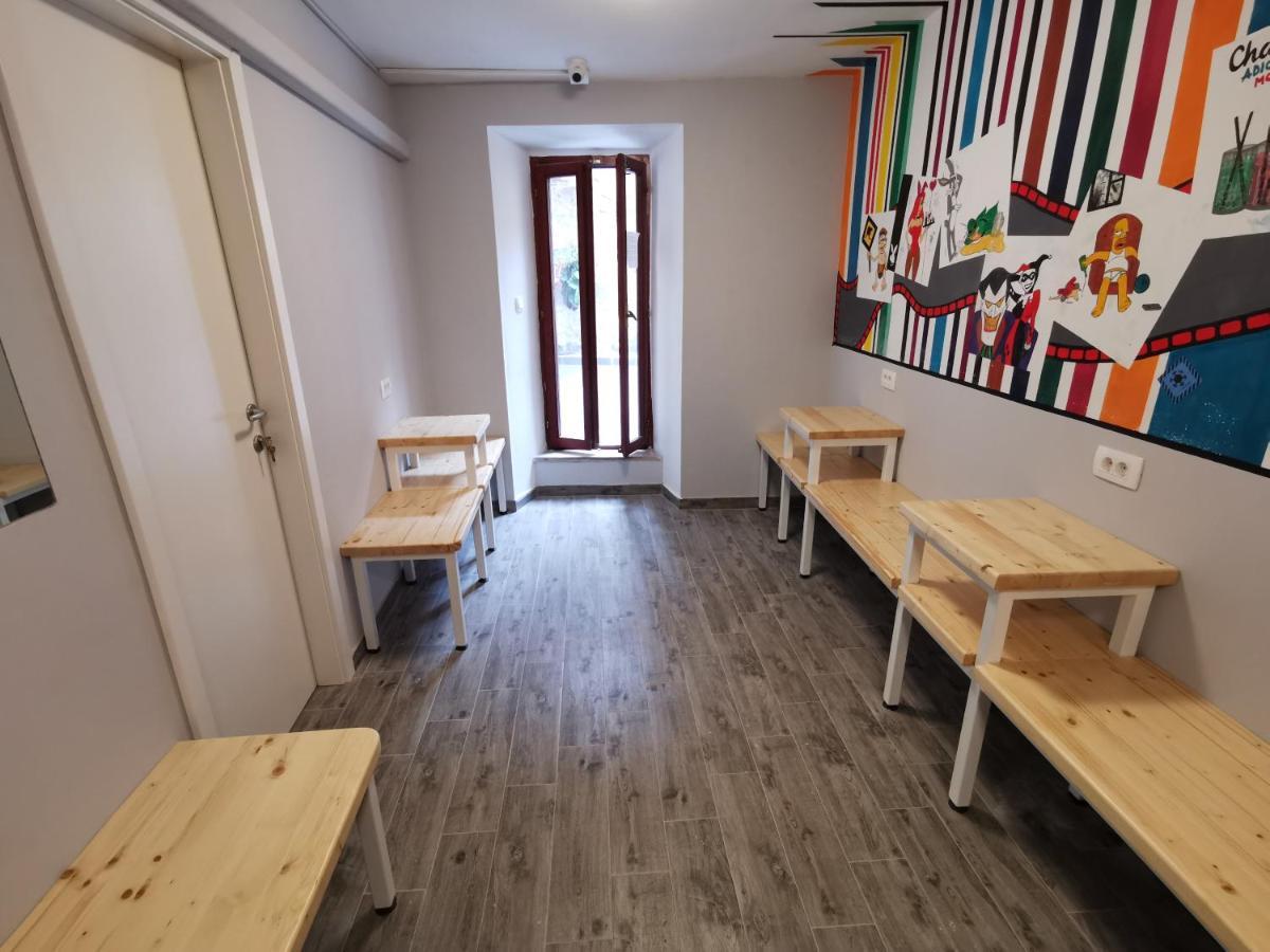 Fiesta Siesta Social Hostel スプリト エクステリア 写真